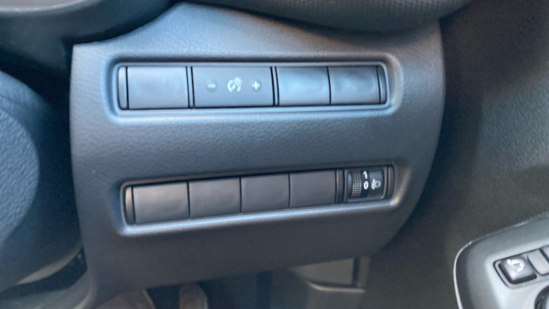 Nissan Juke 1.6 Hybrid N-Connecta 5dr Auto Hybrid Hatchback